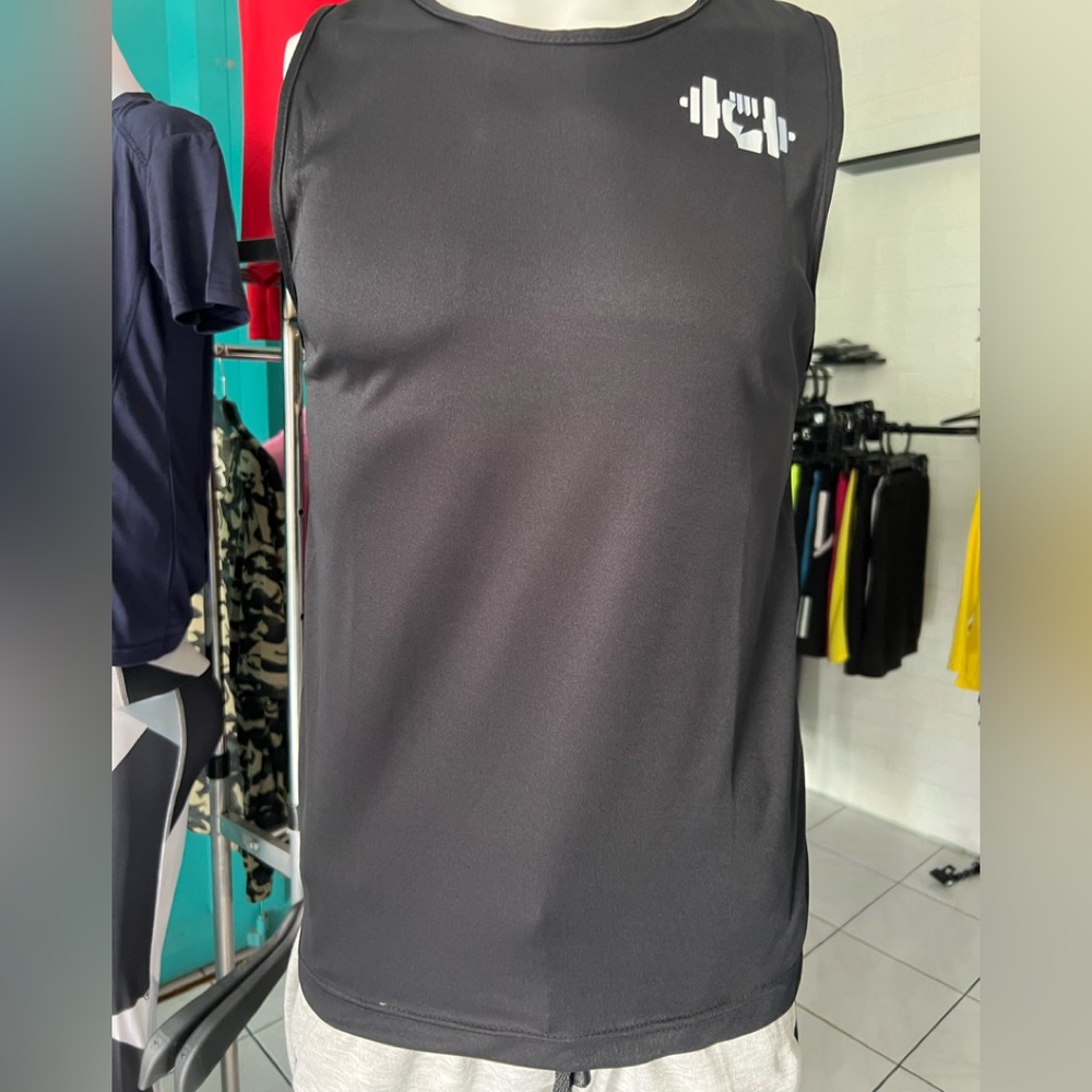 Sleveless Shirt